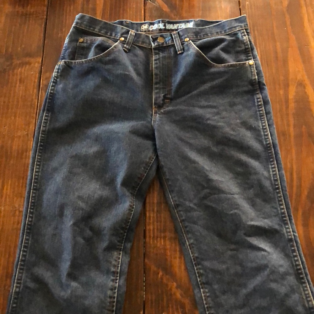 Wrangler cool comfort jeans 33x34.